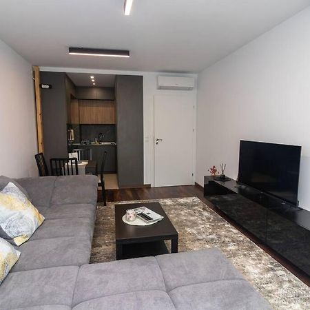 סופיה Georgi'S 1 Bedroom Quiet Apartment With Garage מראה חיצוני תמונה